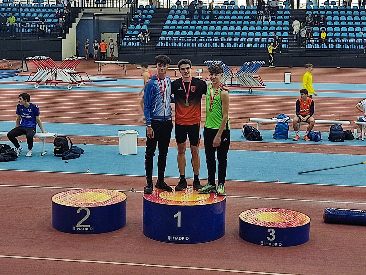 Rubén García rompe récord en salto de altura en pista cubierta para Leganés