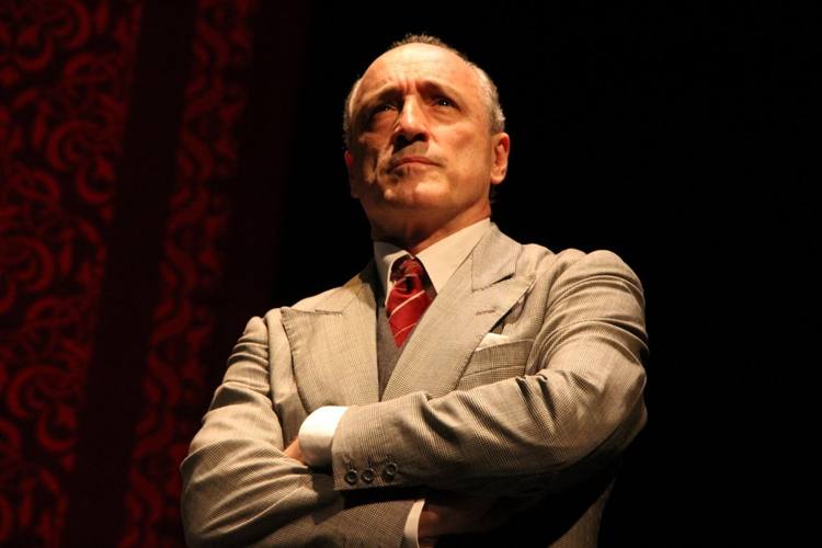 Roberto Álvarez, El discurso del rey: «El teatro es compartir emociones entre público y actores»
