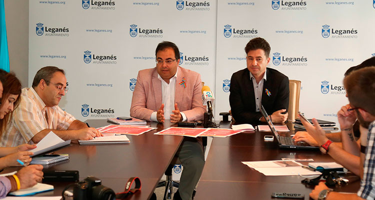 Santiago Llorente y Rubén Bejarano presentan el I Plan de Apoyo al pequeño comercio de Leganés
