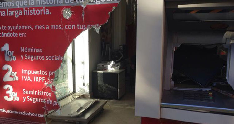 Atracan un banco en Zarzaquemada con explosivos