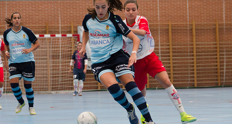 El Lega chocó contra el oficio de Poio y concedió su primera derrota