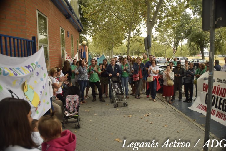 Decenas de familias denuncian la situación de «caos total» en la educación pública de Leganés