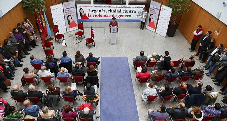 Leganés conmemora el 25 de noviembre con un acto de condena de la violencia contra la mujer