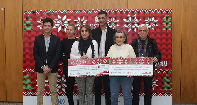 Entrega-cheque comercio navidad Entrega-cheque comercio navidad