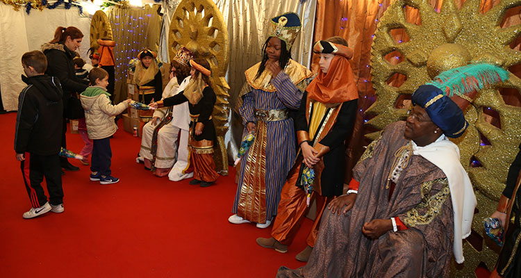 Los Reyes Magos recogieron las cartas de los niños y niñas de La Fortuna