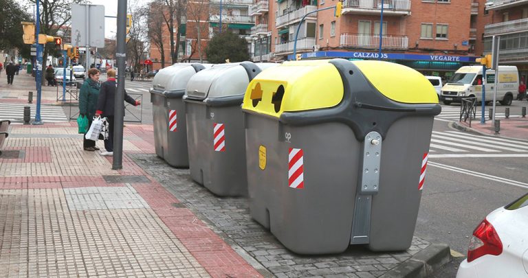 Leganés comienza a sustituir los contenedores de residuos de la ciudad