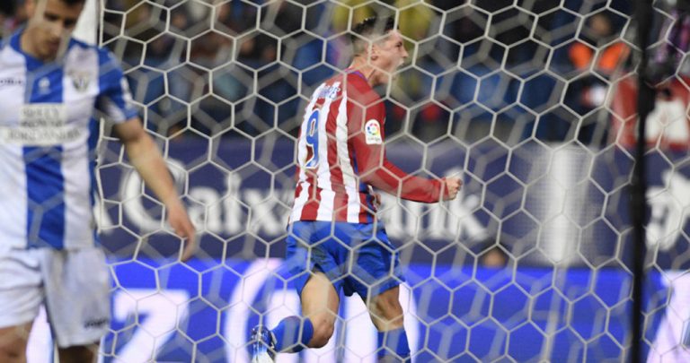 Fernando Torres firma un doblete y prolonga la caída libre del Leganés