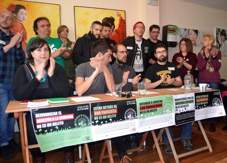 El concejal del Ayuntamiento, José Manuel Barbé, entre Los 3 del Pregón: «Somos inocentes»