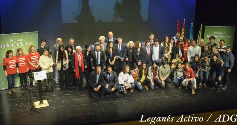 Galería de fotos: ULEG entrega sus V Premios al Independiente del Año en una emotiva gala
