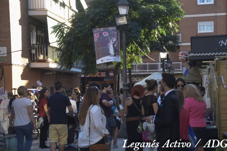 El barrio de las bodas recoge 49 establecimientos relacionados con el sector nupcial