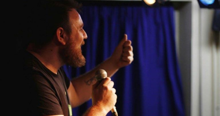 Alber Vil, semifinalista de ‘El Monstruo de la Comedia’: «La comedia es parte de la felicidad»