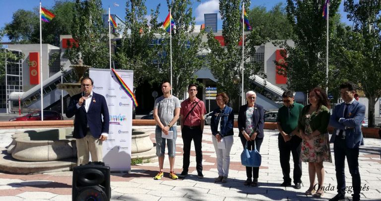 Legaynés y el Ayuntamiento celebran el Día Internacional del Orgullo LGTBI con la lectura de un manifiesto