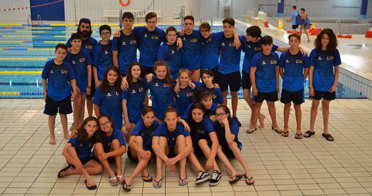 Los alevines e infantiles del Club Natación Leganés, en el podium madrileño