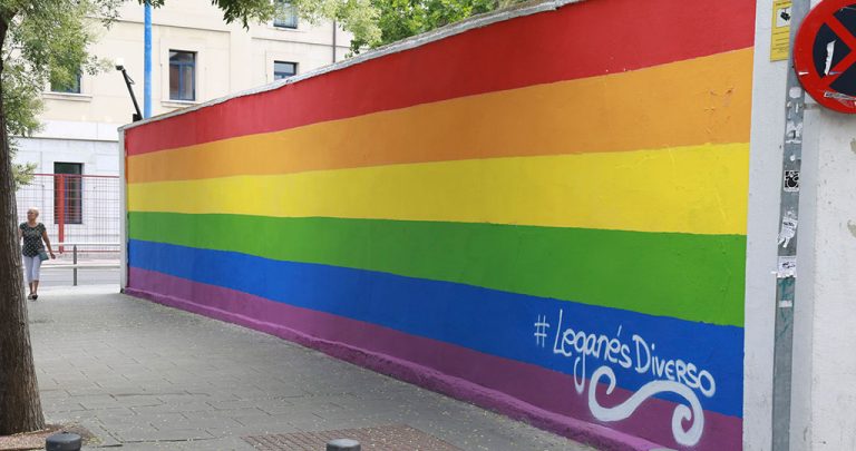 El Ayuntamiento visibiliza la tolerancia e igualdad en la ciudad antes de la celebración del Día del Orgullo LGTBI