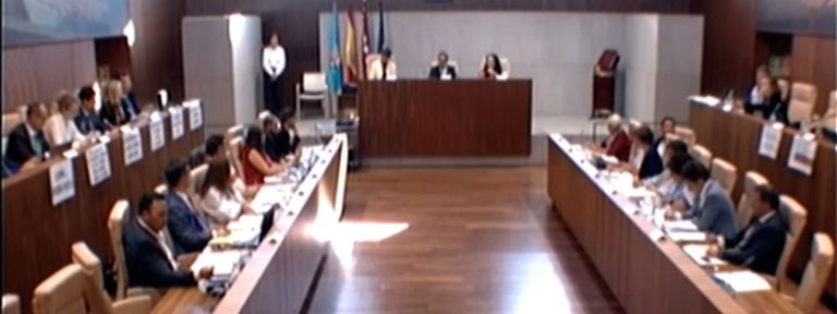 El Pleno evita el recorte del presupuesto del mantenimiento de los colegios propuesto por el Gobierno