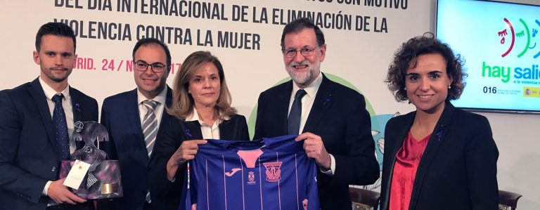 El C.D. Leganés reconocido por el Gobierno por su compromiso en la lucha contra la violencia de género