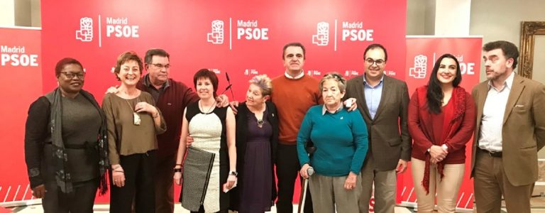 PSOE Leganés entrega los premios Rosa del Sur a José Manuel Franco y dos veteranas militantes