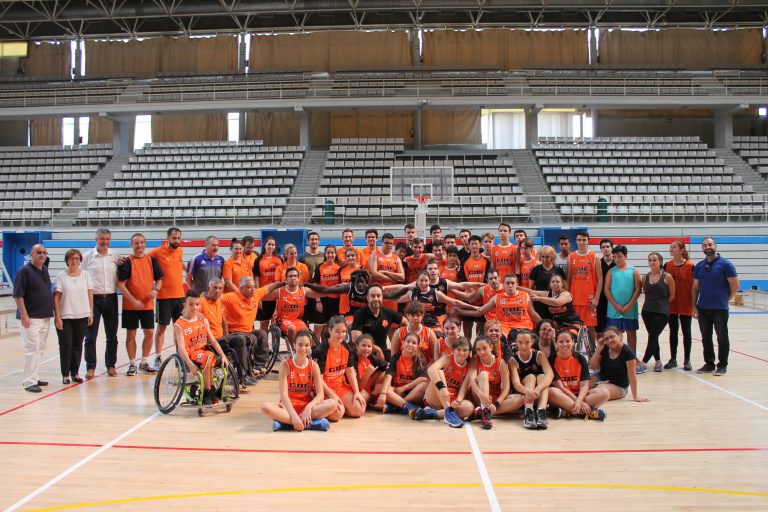 Leganés acoge el I Torneo de Navidad en silla de ruedas