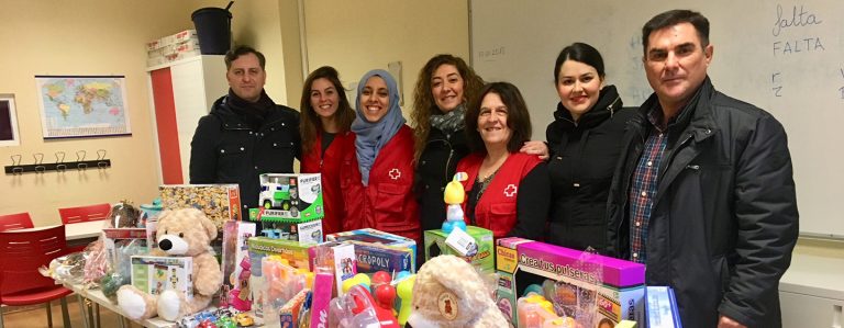 ULEG entrega de juguetes a Cruz Roja Juvenud de Leganés para la campaña solidaria “Sus Derechos en Juego”
