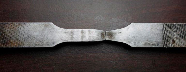 Un estudio de la UC3M analiza las claves de la fragmentación en los materiales metálicos