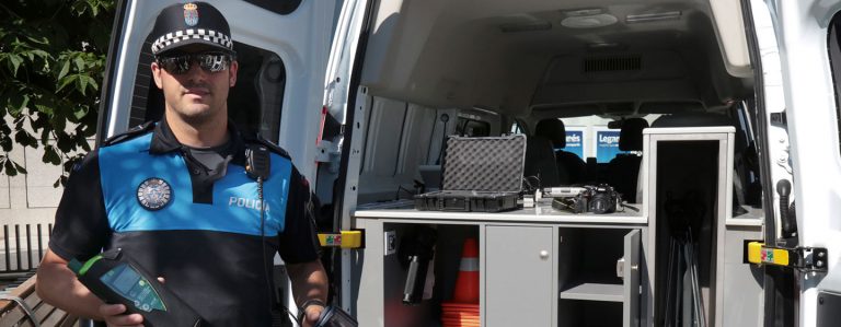 Leganés refuerza la Policía Local con una furgoneta de atestados y un vehículo para la Unidad de Atención a las Familias