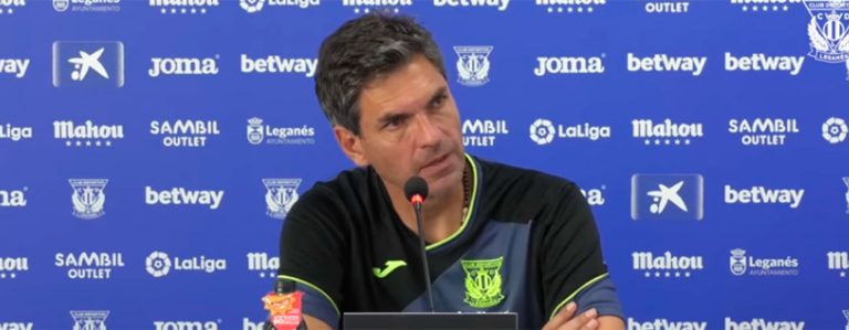 Fútbol: Mauricio Pellegrino: «Lunin es una posibilidad como muchas que hay el mercado»
