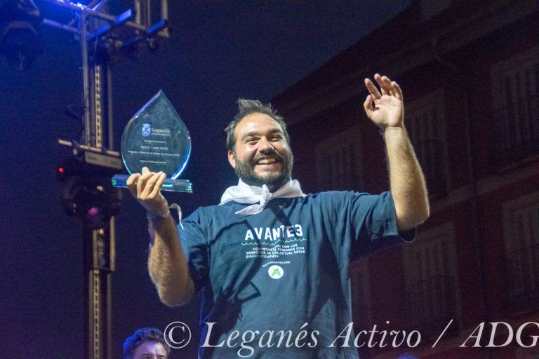 Jesús Lago da el chupinazo a las fiestas de Leganés con abucheo al Gobierno local