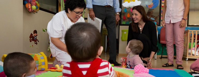 La Comunidad ha destinado 1,5 millones de euros a proyectos para mujeres embarazadas y madres sin recursos