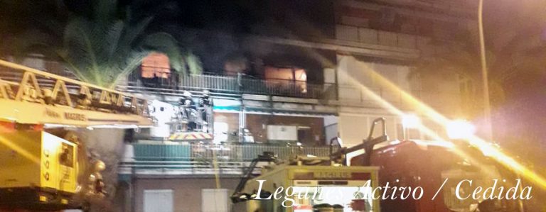 Cinco personas atendidas en un incendio en la calle Alpujarras de Leganés