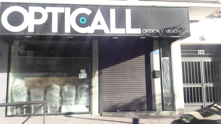 Comercio anuncia campaña de recogida de gafas en un local cerrado, según revela PP Leganés