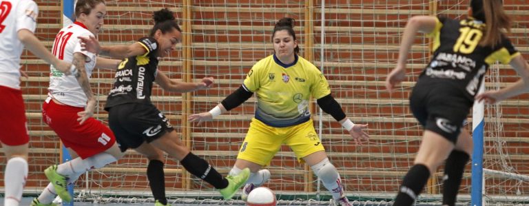 Fútbol Sala: El Lega incomodó al líder, pero volvió a caer derrotado