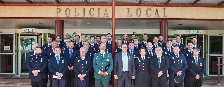 La Asociación Histórica Guardia Civil reconoce la labor de agentes de Policía Local y voluntarios de Protección Civil de Leganés, Policía Nacional y Guardia Civil