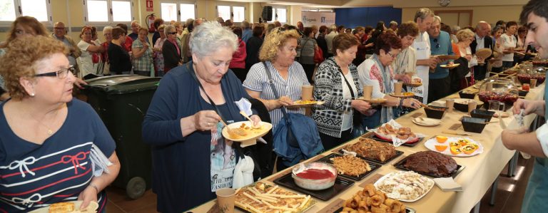 Jóvenes y mayores de Leganés trabajarán en un libro de recetas tradicionales