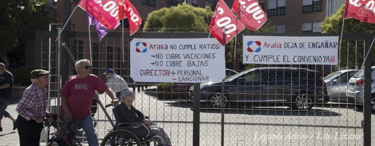 Empleados protestan en Leganés por las condiciones de trabajo en las residencias de mayores