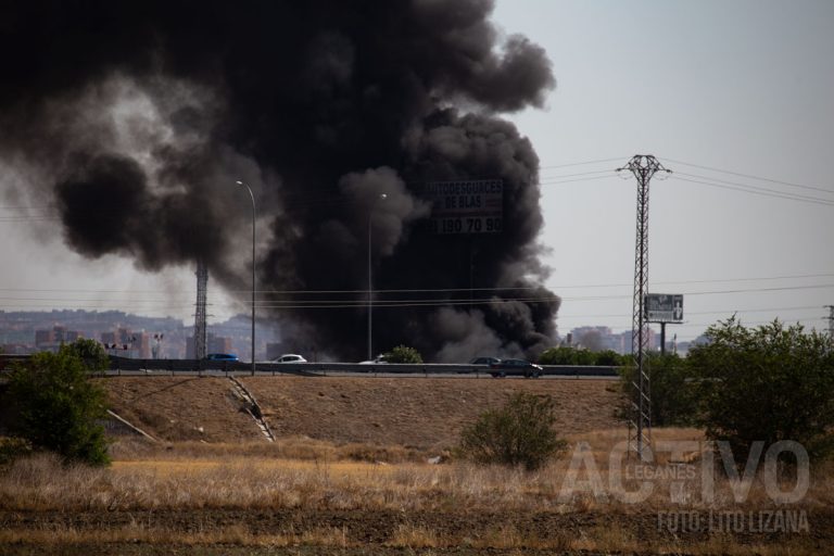 Los hidrantes del incendio en la chatarrería fallaron