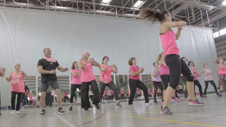 Leganés se mueve a ritmo de Zumba por el cáncer de mama
