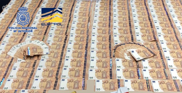 La Policía desmantela en Madrid una organización que distribuía billetes falsos de 50€