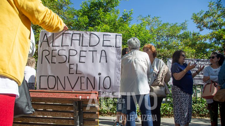 Trabajadores y vecinos convocan protestas contra el Ayuntamiento