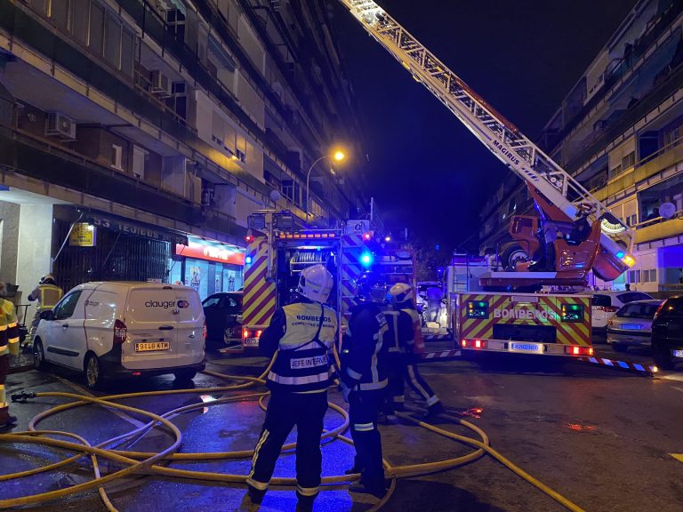 Dos heridos graves en un incendio en la calle Rioja de Leganés