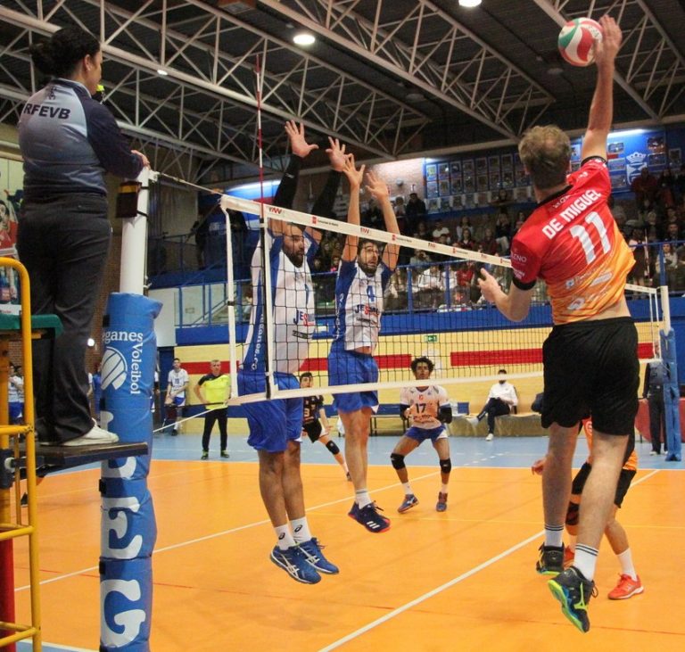 Voleibol | El Lega se lleva el primer derbi de la temporada