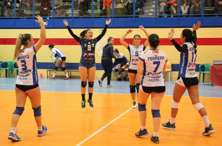 Voleibol | Gran victoria de las chicas ante Extremadura Arroyo