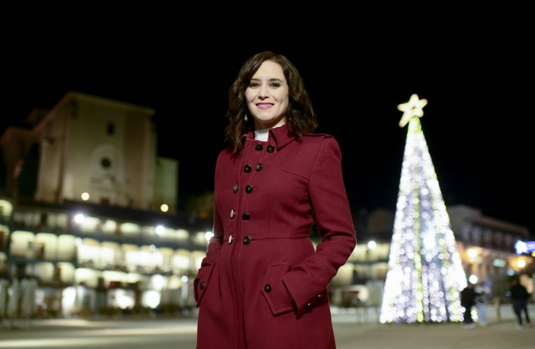 Isabel Díaz Ayuso se ‘adhiere’ al Rey en su mensaje de Año Nuevo