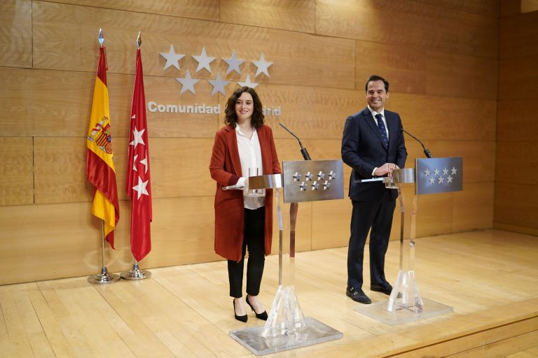La Comunidad de Madrid dice estar «hondamente preocupada» por el nuevo Gobierno de España