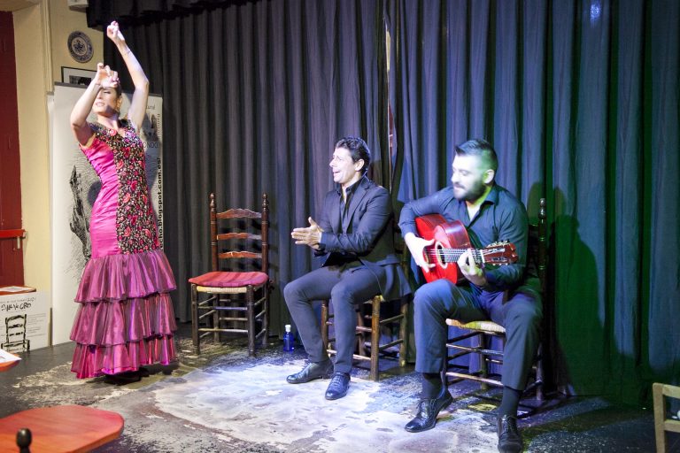 Veinte cantaores compiten por la Silla de Oro 2020