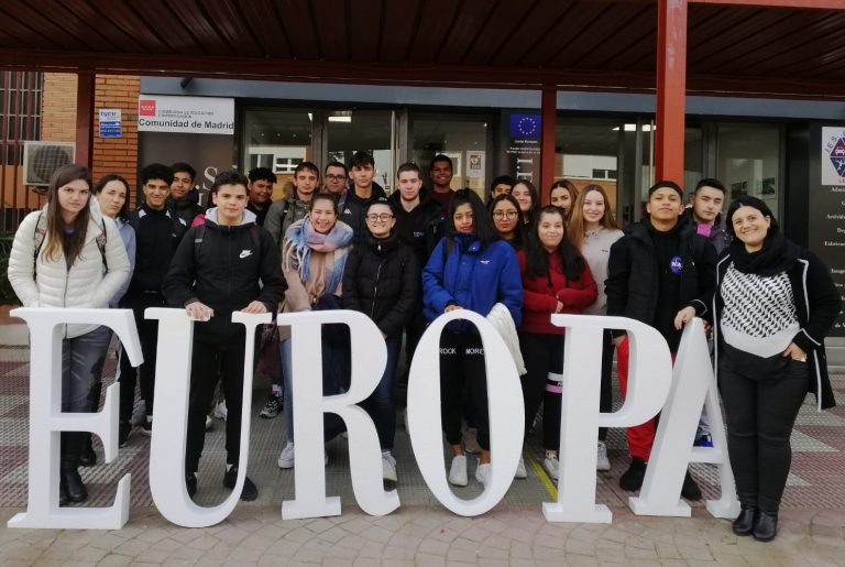 Estudiantes del IES Luis Vives de Leganés viajan al Parlamento Europeo