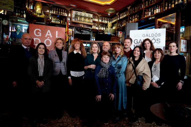 La Comunidad de Madrid rinde homenaje a la figura de Galdós en el centenario de su muerte