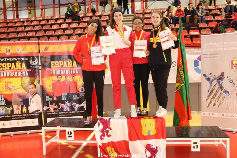 Taekwondo | Eva Calvo suma una plata a su palmarés en el Campeonato de España