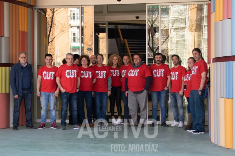 Los trabajadores del Ayuntamiento se encierran en la Biblioteca Central de Leganés