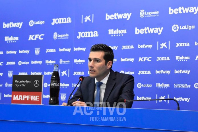 Martín Ortega, director del CD Leganés, en rueda de prensa