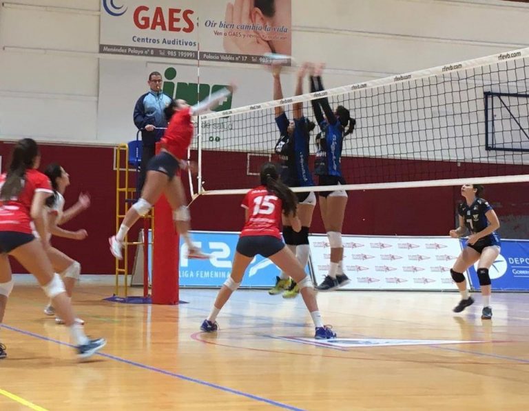 Voleibol | Discutida derrota de las chicas en Asturias